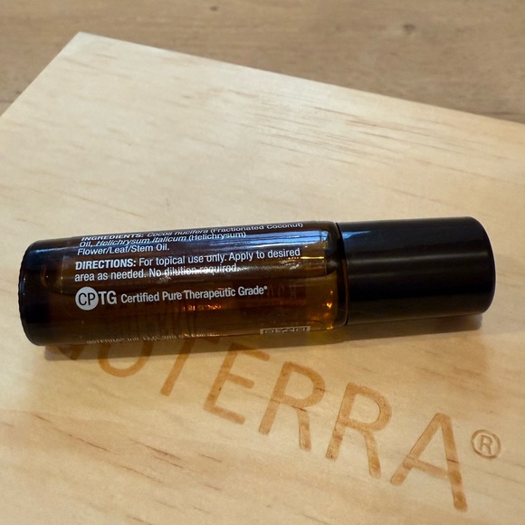 dōTerra Helichrysum Touch Roll-On 10mL - Picture 2 of 5